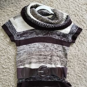 Women's short sleeved sweater